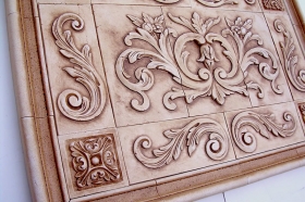 Floral tile with Single Scrolls Close Up